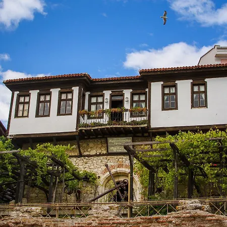 Desi House 403 شقة